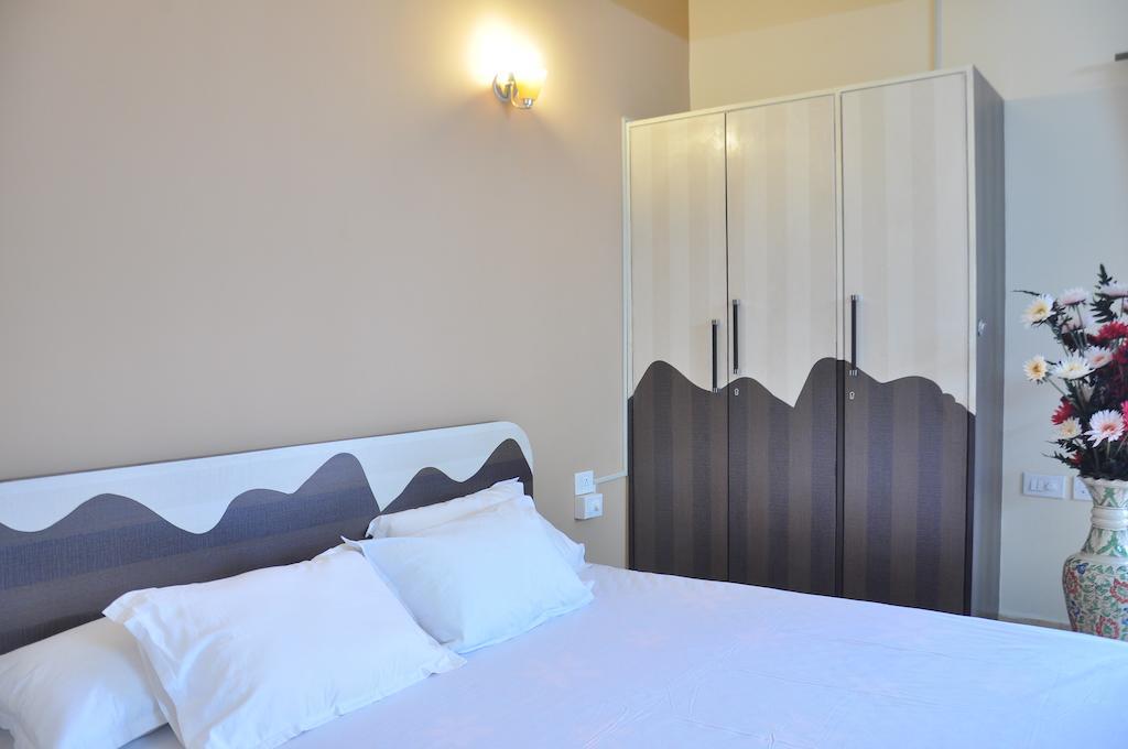 קולבה Ocean Crest Hotel חדר תמונה